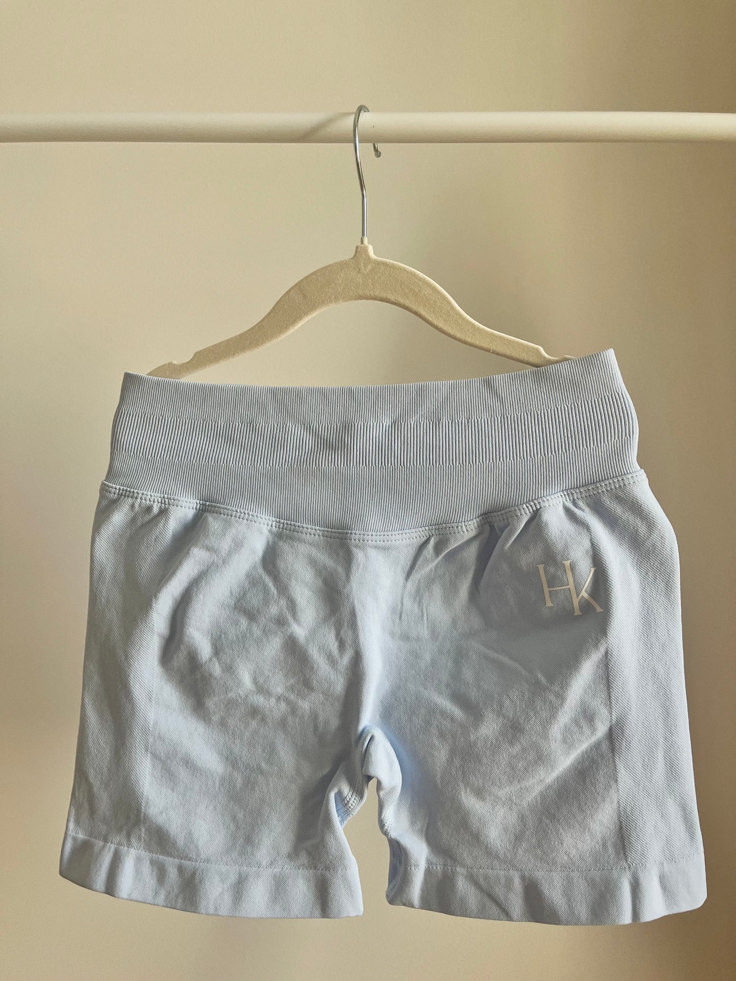 Scrunch Shorts - Glacier