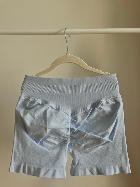 Scrunch Shorts - Glacier